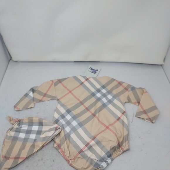 BURBERRY Baby Check Bodysuit Hat - Picture 8 of 9
